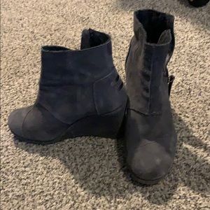 Gray suede Toms booties